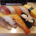 や台ずし - すし梅9貫