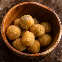 オリーブフリット 480円 (528円）