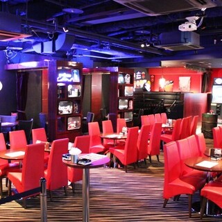 全コースで、バゲット食べ放題＆飲み放題＆ダーツ投げ放題♪