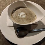 ビストロ やまくろ - きのこのポタージュ♪