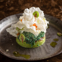 マグロとアボガドのタルタル　1280円（1408円）