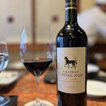 八王子うかい亭 - ◇グラス赤／Chateau Cheval Noir ¥3,300
      …熟したベリーの香りと華やかさ、ミネラルを感じ…
      しなやかなタンニンで樽の風味はエレガント。
      やわらかな余韻が長く続く…美味しい赤