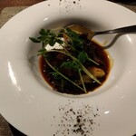 ビストロ やまくろ - メインの牛。さすがです♪