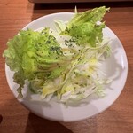 焼肉冷麺だいじゅ - 定食のサラダ