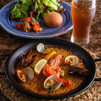 シーフードパエリア