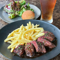 牛ハラミのステーキ オニオンソース