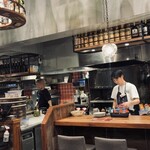 渋ドラ - 開放的なキッチン