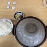 鍋焼きラーメン千秋 - 鍋焼きラーメンとご飯