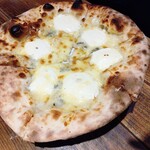 nico - クアトロフォルマッジ