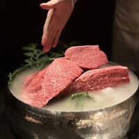 焼肉牛印 銀座店 - お料理のお肉の紹介【36ヶ月の長期飼育の雌牛/増田和牛】と【トラジ和牛】