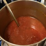 BAR EL PEPE - パエージャのスープベース。