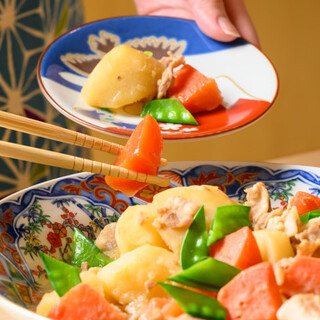 日替わりでご提供！豆皿で少しずつ味わう、5種類のおばんざい