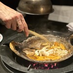 焼肉牛印 - たっぷりの天然きのこと厳選赤身