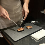 焼肉牛印 - 食べやすくカットして下さいます。