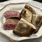 焼肉牛印 - 風味が移りあって香り良くジューシーです。
