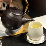 焼肉牛印 - 無農薬焙じ茶　全てのドリンクが一品のクオリティ高いです。