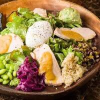 自家製チキンハムのプロテインパワーサラダ