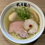 三麺流 武者麺 江坂店 - 鶏塩そばあっさり＋味玉