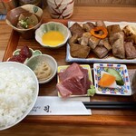天然本マグロ専門店 司 - 料理写真: