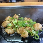 お好み焼き かわ - ぷりぷりのホソ〜♡ 550円