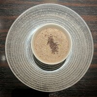 KAZAN - トリュフとマッシュルームのフォームロワイヤル仕立て