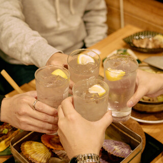 美味しい料理とお酒にカンパイ♪