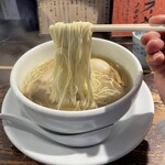 ラーメン専門店 徳川町 如水 - 麺リフト