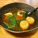 頂マーラータン - マーラータン３辛 ほうれん草 がんもどき わんたん うずらの卵 980円＋トッピング１個無料シール