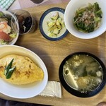 食事処 やまびこ - 和風オムライス 炊き込みご飯白あんソースがけ