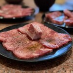大衆肉料理 大幸 - 牛上タン塩1,850円