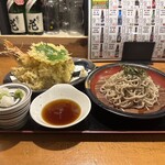 手前ざる - 料理写真: