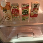 別邸 はる樹 - 冷蔵庫フリードリンク