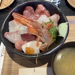 海鮮食堂KUTTA - 海鮮丼