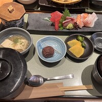大山鶏と鮮魚 居酒屋 まいか - 