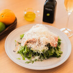 LA VIGNE DINING FÛDO - 生ハムと削りチーズのサラダ