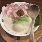 大分ラーメン ヌードルワークス 茅ヶ崎店 - 