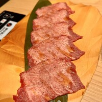 焼肉 淀屋橋 牛の膳 - 上塩タン1600円