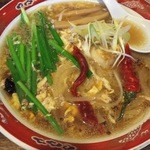 いせのじょう - 辛口ラーメン６５０円＋玉子とじ５０円