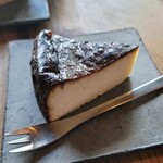 TORASARU  - バスクゴルゴンゾーラ