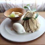 さじこよみ - 豆乳で作る杏仁豆腐　新米のババロア　利平栗のveganモンブラン