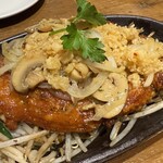 大衆ビストロ コタロー - チキンステーキ