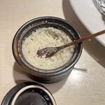 ポンチ軒 - 粗塩。やはりこれで食べるのが最高に美味い