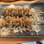 Standing Bar 369 - 鶏皮串、カリッとさせたたまらない逸品