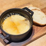 ウオチカ。 - カマンベールと蜂蜜のオーブン焼き　グツグツ！熱々！トロトロ！