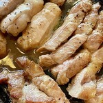 ひこま豚食堂＆精肉店 Boodeli - バター醤油が染みる