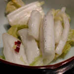 とんかつ こめ山 - このお新香がけっこう旨い！