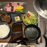 近江牛専門店 万葉 まえだ亭 - 