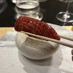 焼肉牛印 - 厳選赤身の肉寿司／きめが細かくて歯切れが良くて美味しい