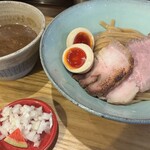 いかれたヌードル フィッシュトンズ - 