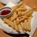 エビスバー - ビールにポテトは合いますねぇ〜〜